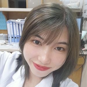 Meet your Posher, Mia